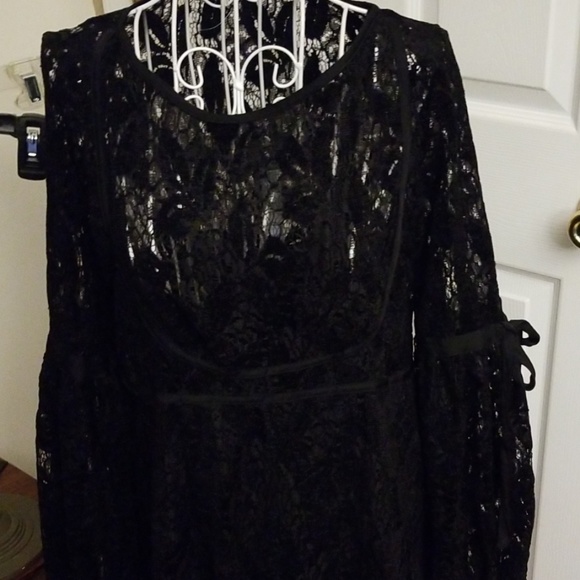 Gorgeous black lace FP dress - Picture 3 of 8